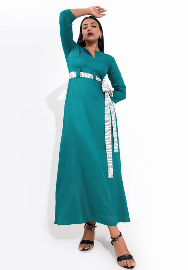 FINELY CONTRAST BELT DRESS